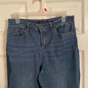 Straight leg stretch jeans 💎HOST PICK💎  10P Ankle length (see measurements)